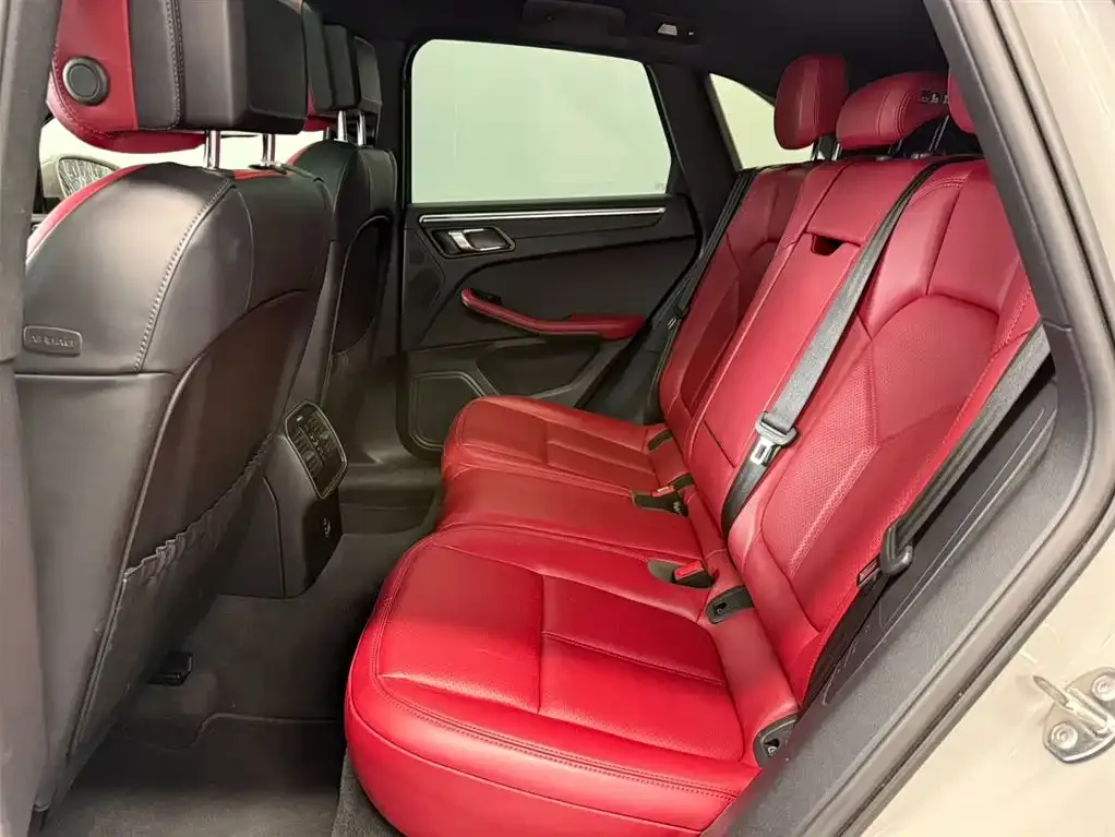 Porsche Macan 2024 из CN, фото 8