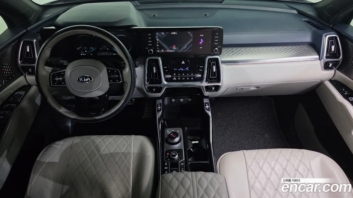 Kia Sorento — фото 10