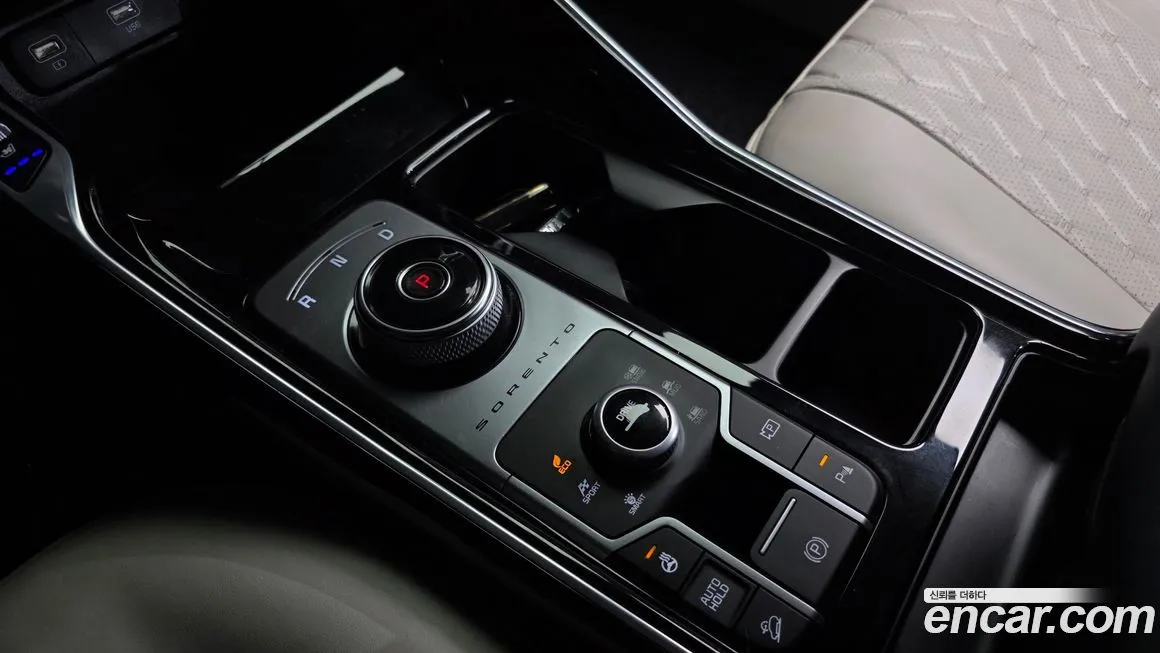 Kia Sorento — фото 5