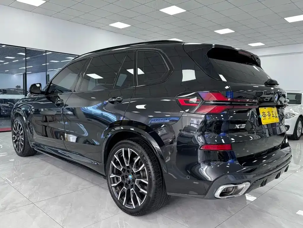 BMW X5 2024 из CN, фото 2