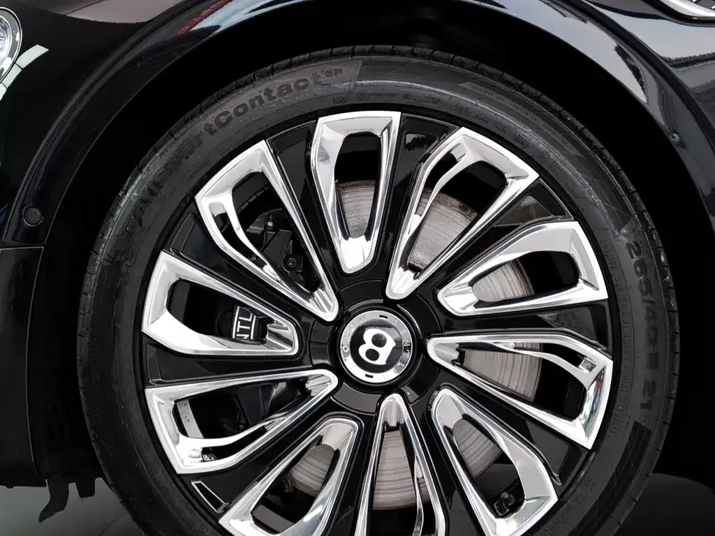 Bentley Flying Spur — фото 8