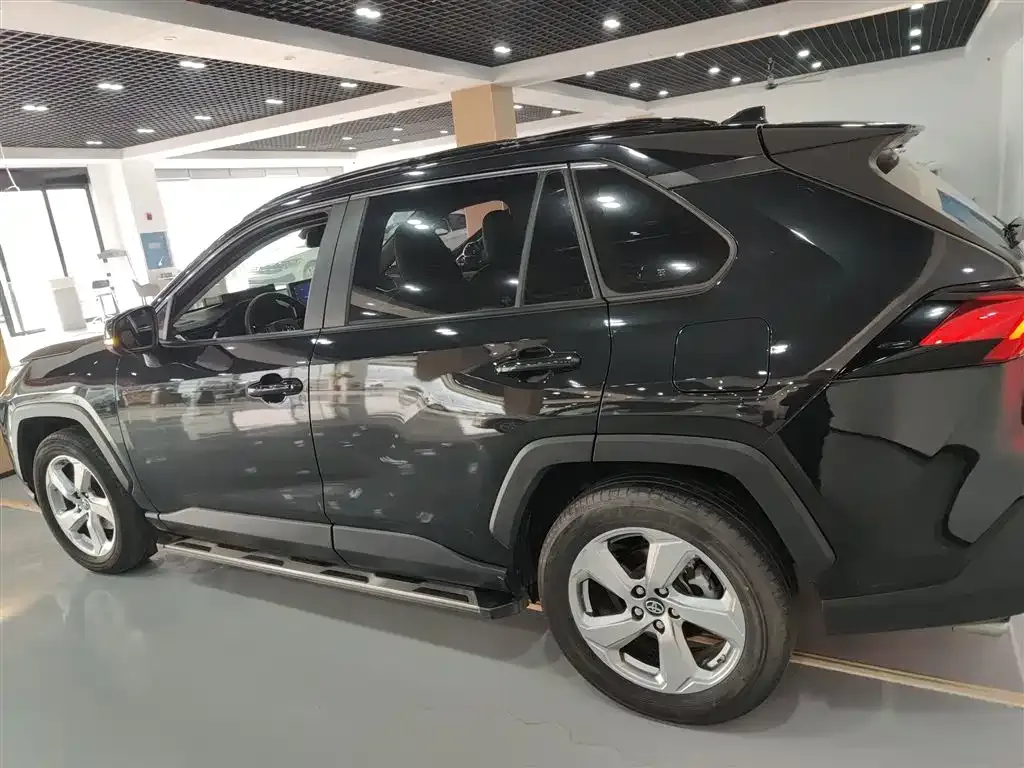 Toyota RAV4 2021 из CN, фото 5