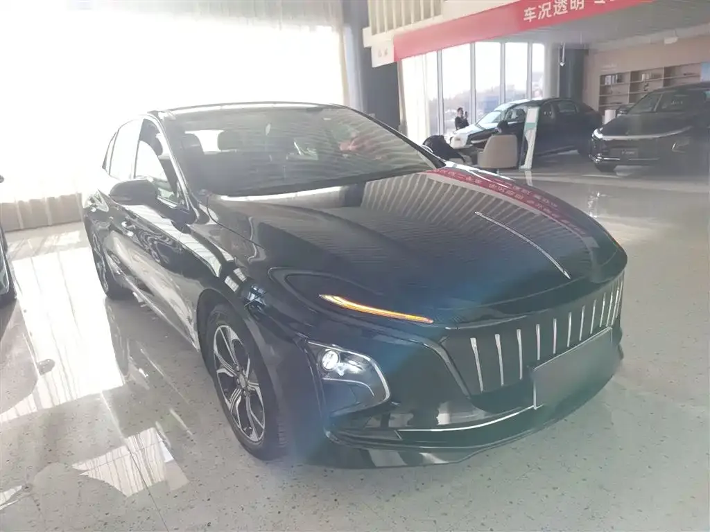 Hongqi E-QM5 2023 из CN, фото 3