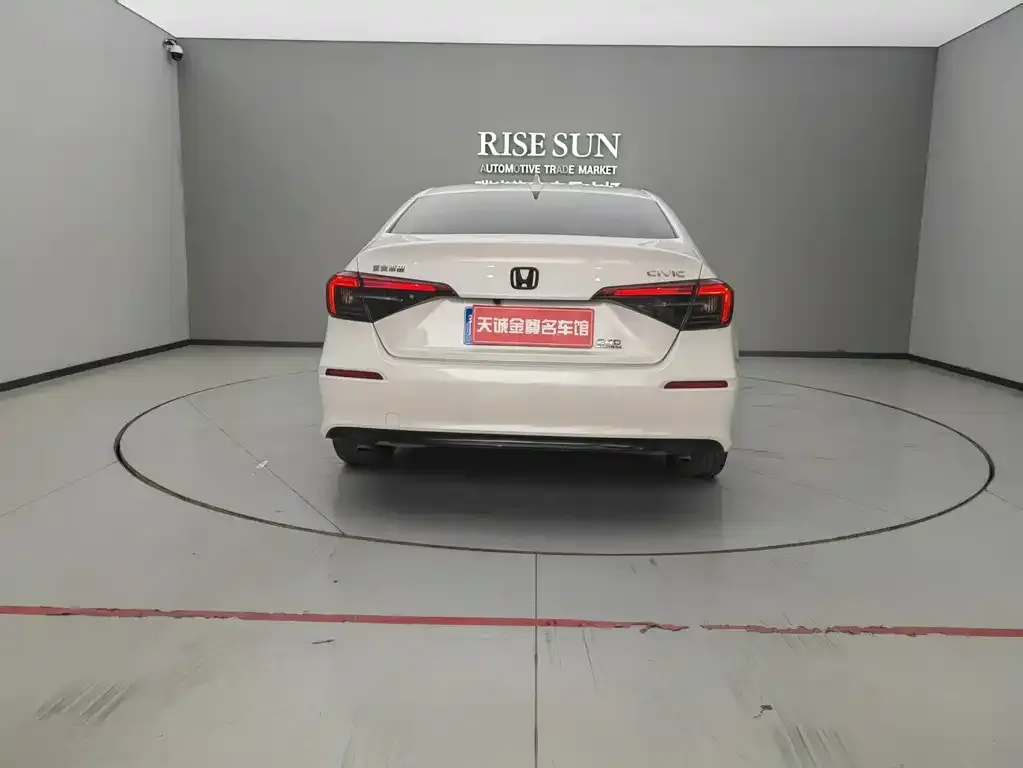 Honda Civic 2024 из CN, фото 3