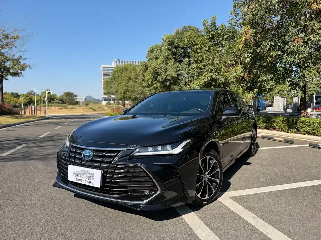 Toyota Avalon 2024 из CN, фото 1