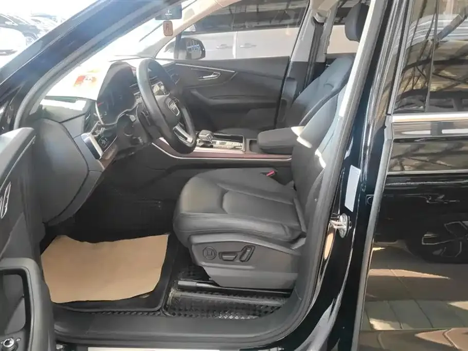Audi Q7 2021 из CN, фото 5
