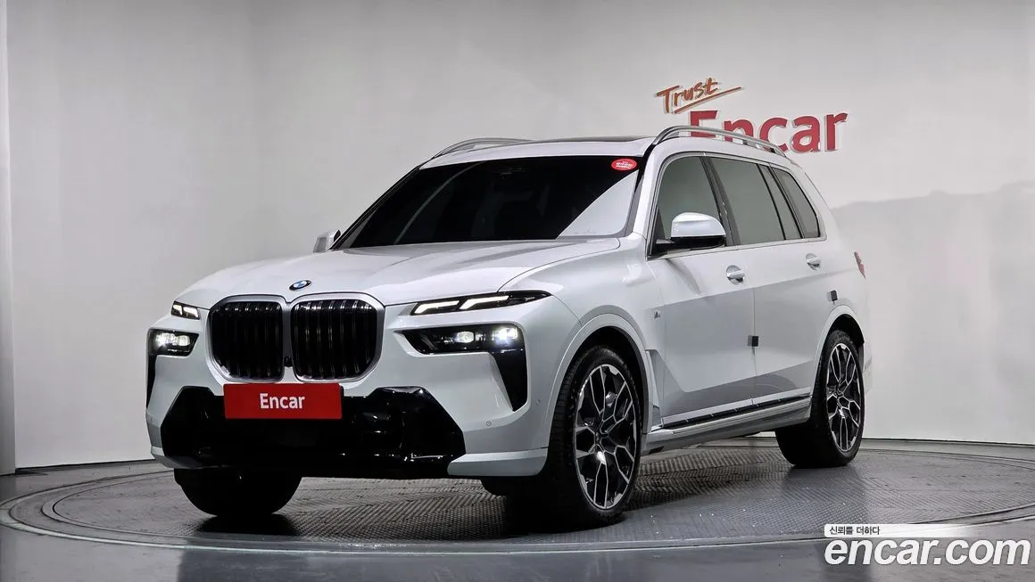 BMW X7 — фото 1