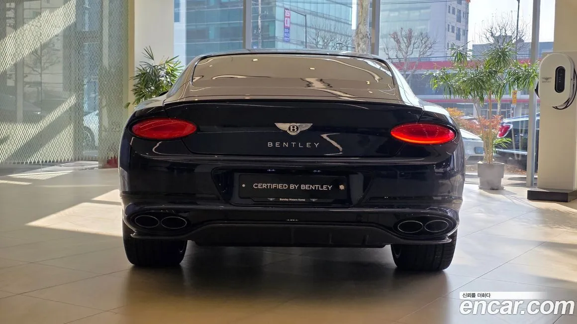 Bentley Continental 2024 из KR, фото 6