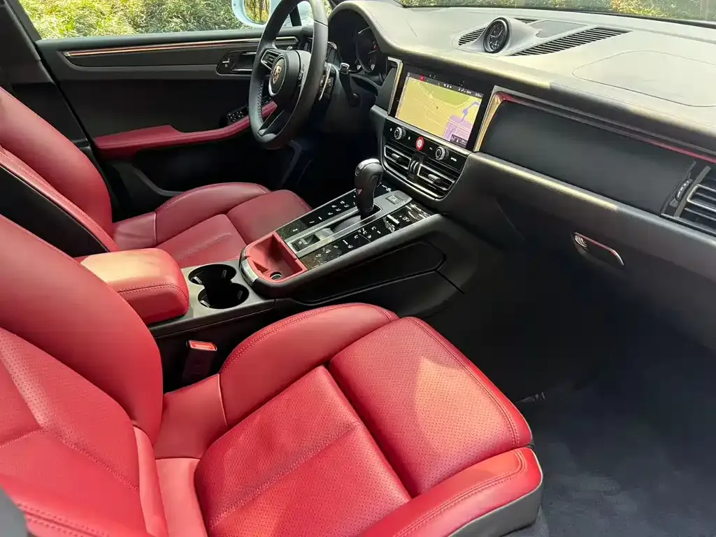 Porsche Macan 2025 из CN, фото 2
