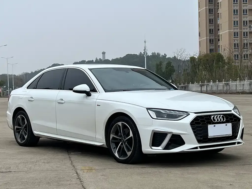 Audi A4L 2023 из CN, фото 5
