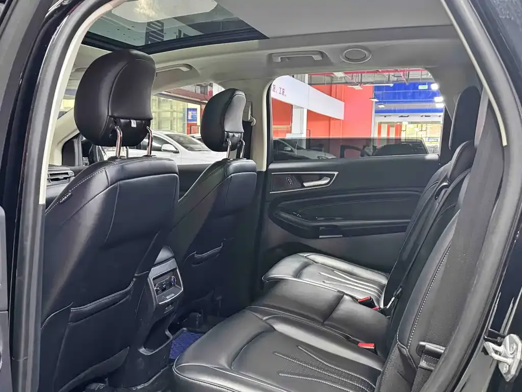 Ford Edge 2021 из CN, фото 2