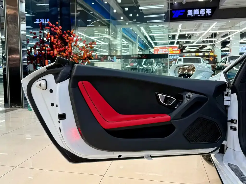 Lamborghini Huracan 2021 из CN, фото 3