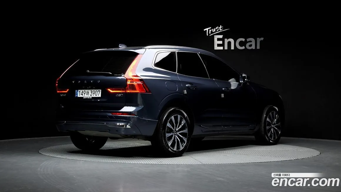 Volvo XC60 — фото 5