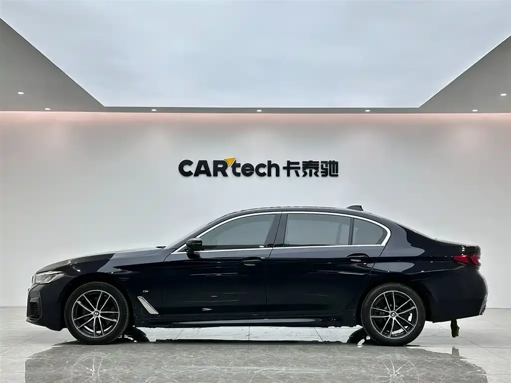 BMW 5 Series — фото 2