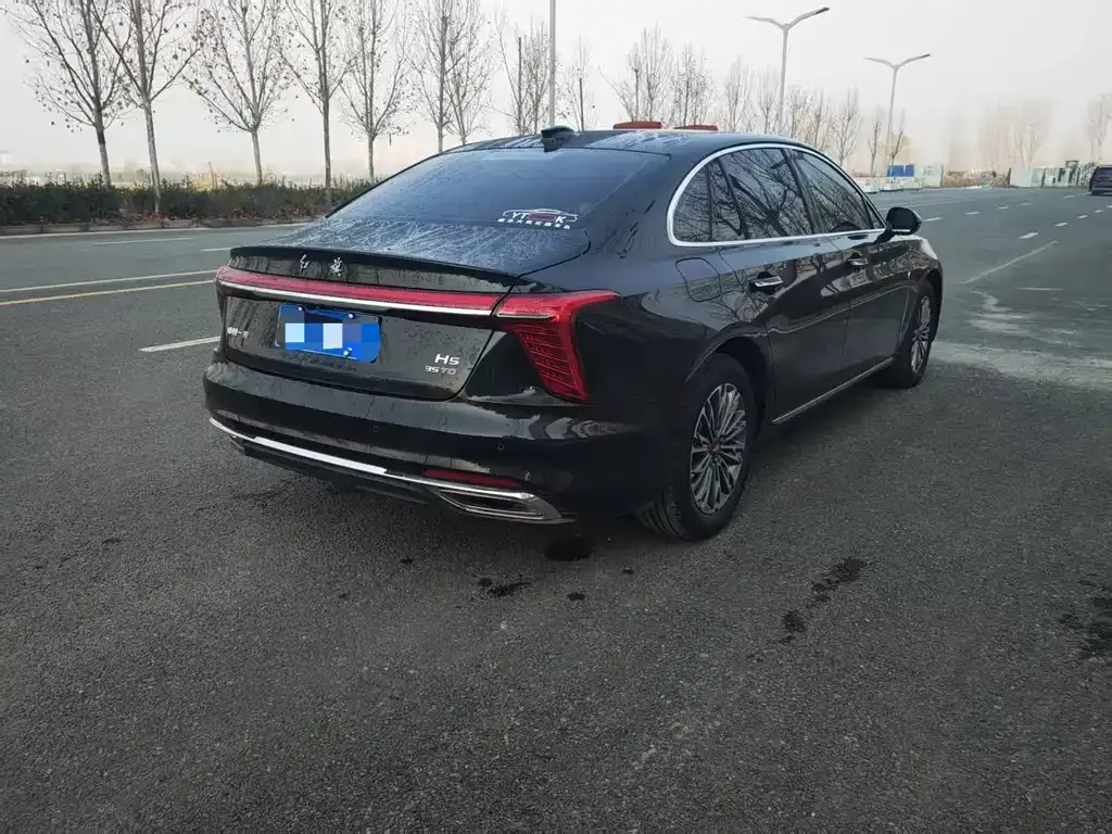 Hongqi H5 — фото 10
