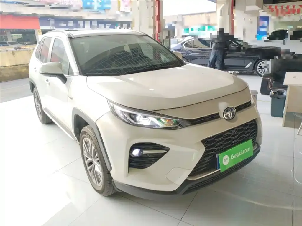 Toyota Wildlander 2024 из CN, фото 4