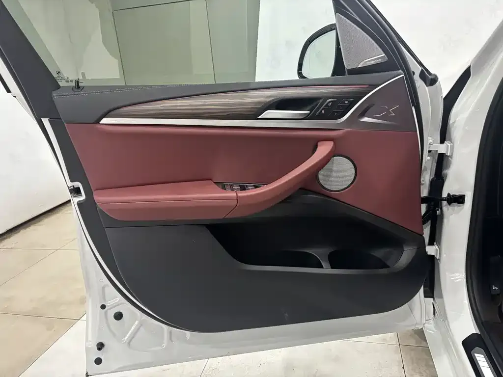 BMW X3 2025 из CN, фото 10
