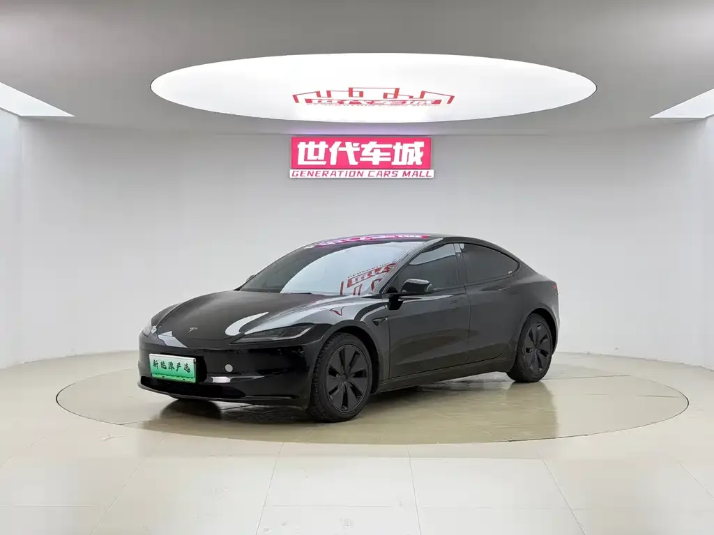 Tesla Model 3 — фото 1