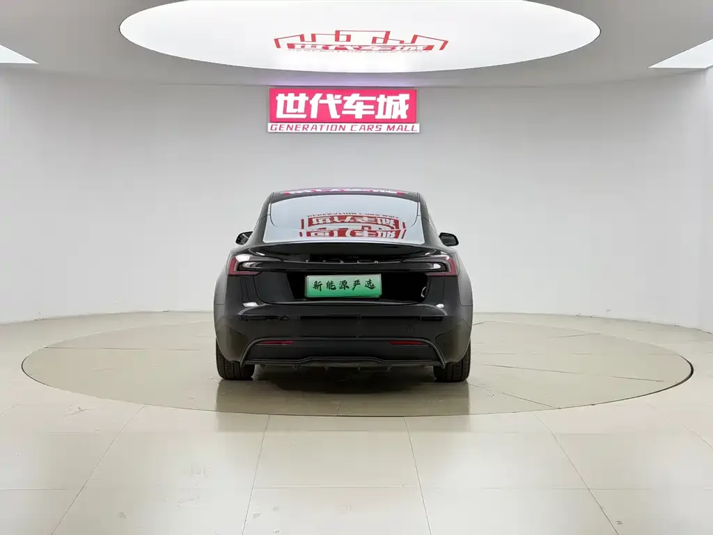 Tesla Model 3 — фото 4