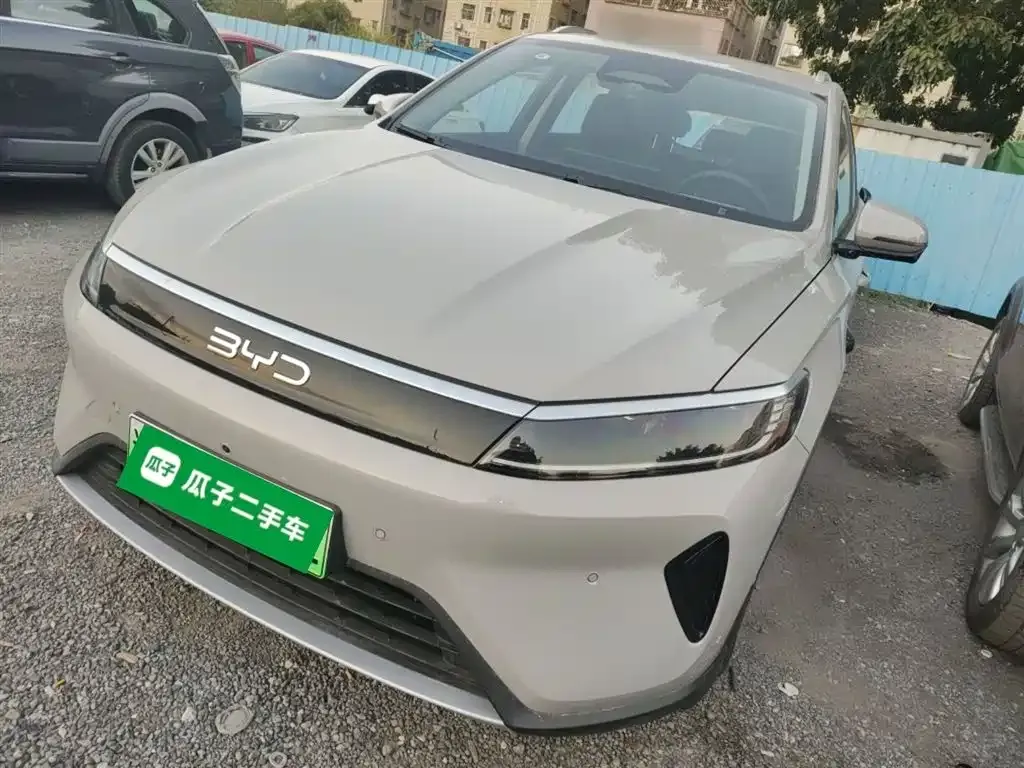 BYD Seal 05 DM-i — фото 9