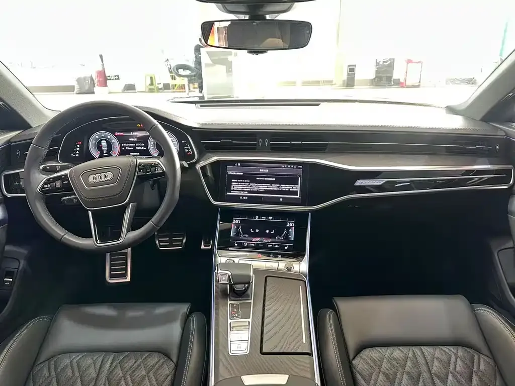 Audi A6L — фото 5