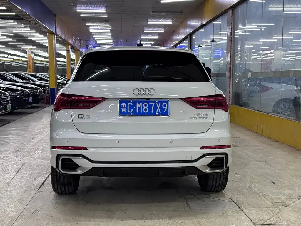 Audi Q3 — фото 6