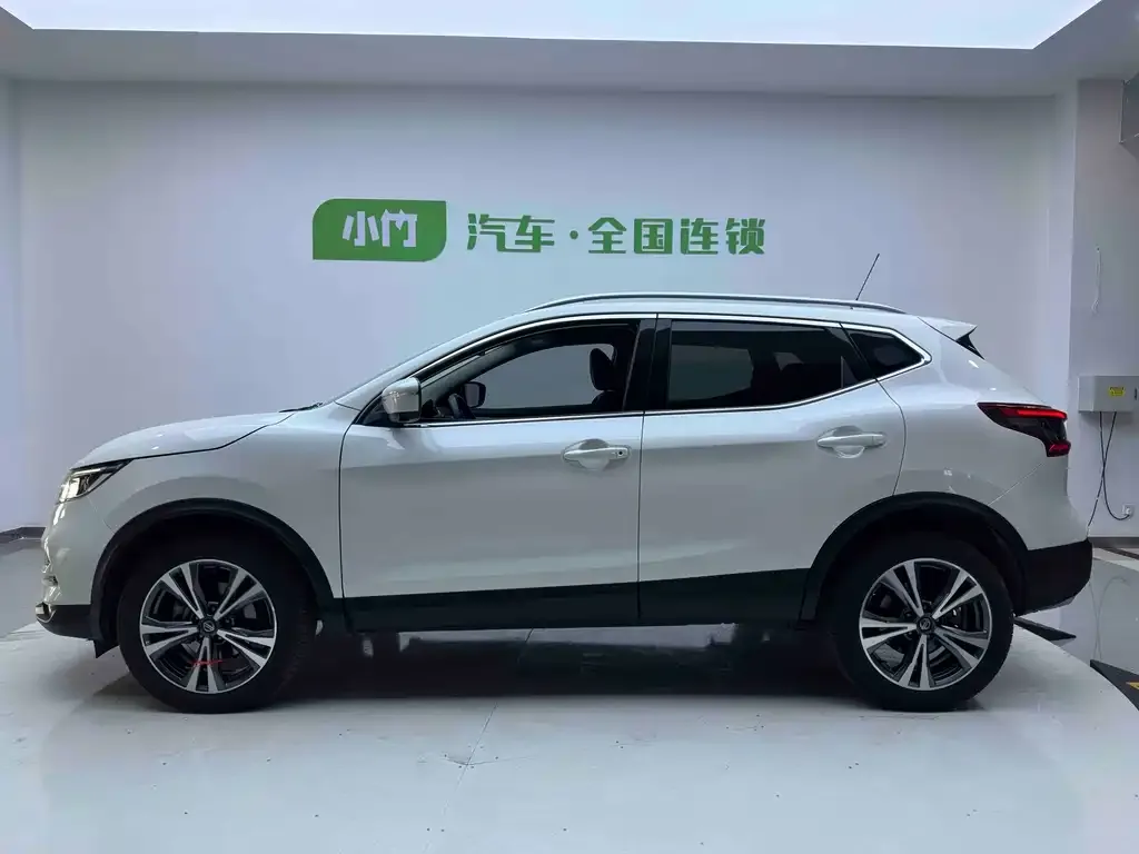 Nissan Qashqai — фото 7