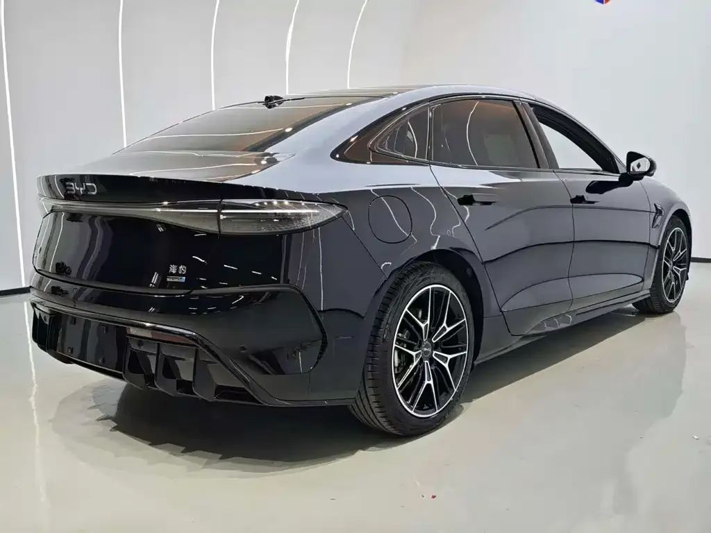 BYD Seal — фото 7