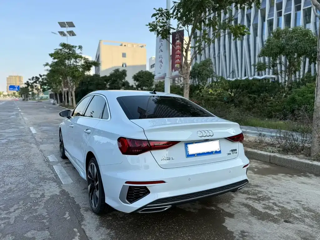 Audi A3 2023 из CN, фото 9