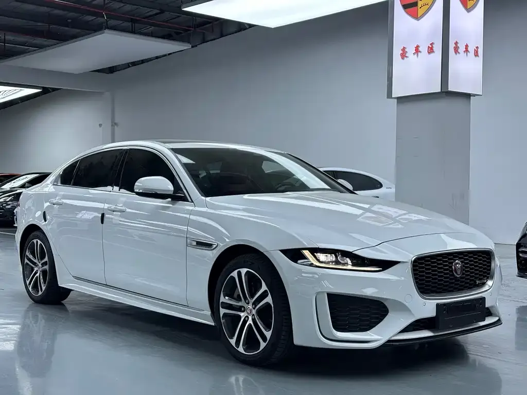 Jaguar XEL — фото 3