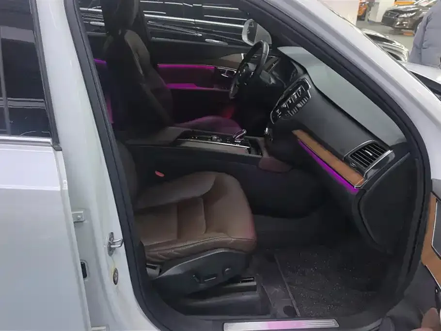 Volvo XC90 2022 из CN, фото 7