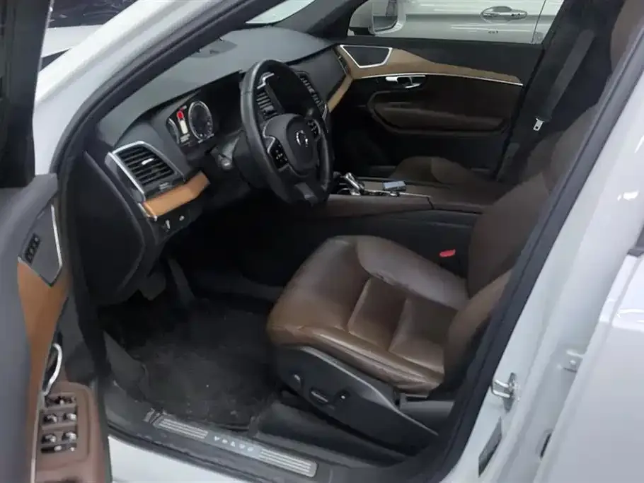 Volvo XC90 2022 из CN, фото 10