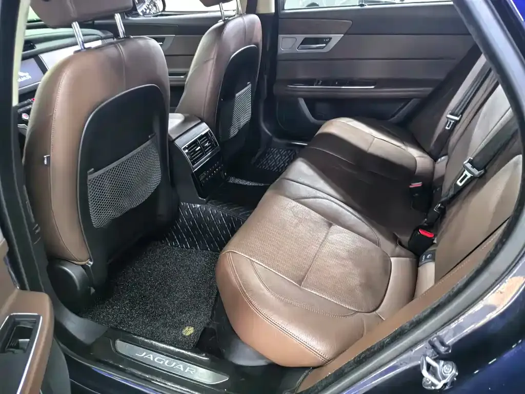 Jaguar XFL 2021 из CN, фото 7
