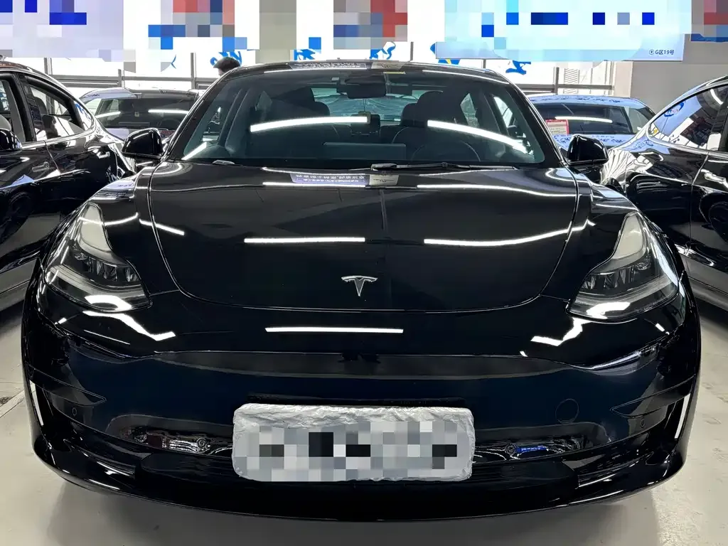 Tesla Model 3 — фото 2