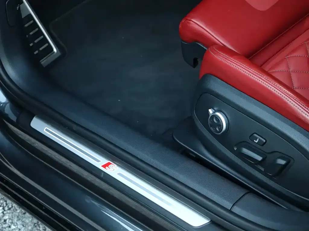 Audi S4 2023 из CN, фото 7