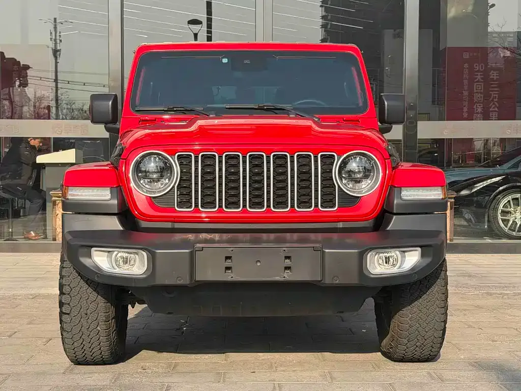 Jeep Wrangler 2024 из CN, фото 5