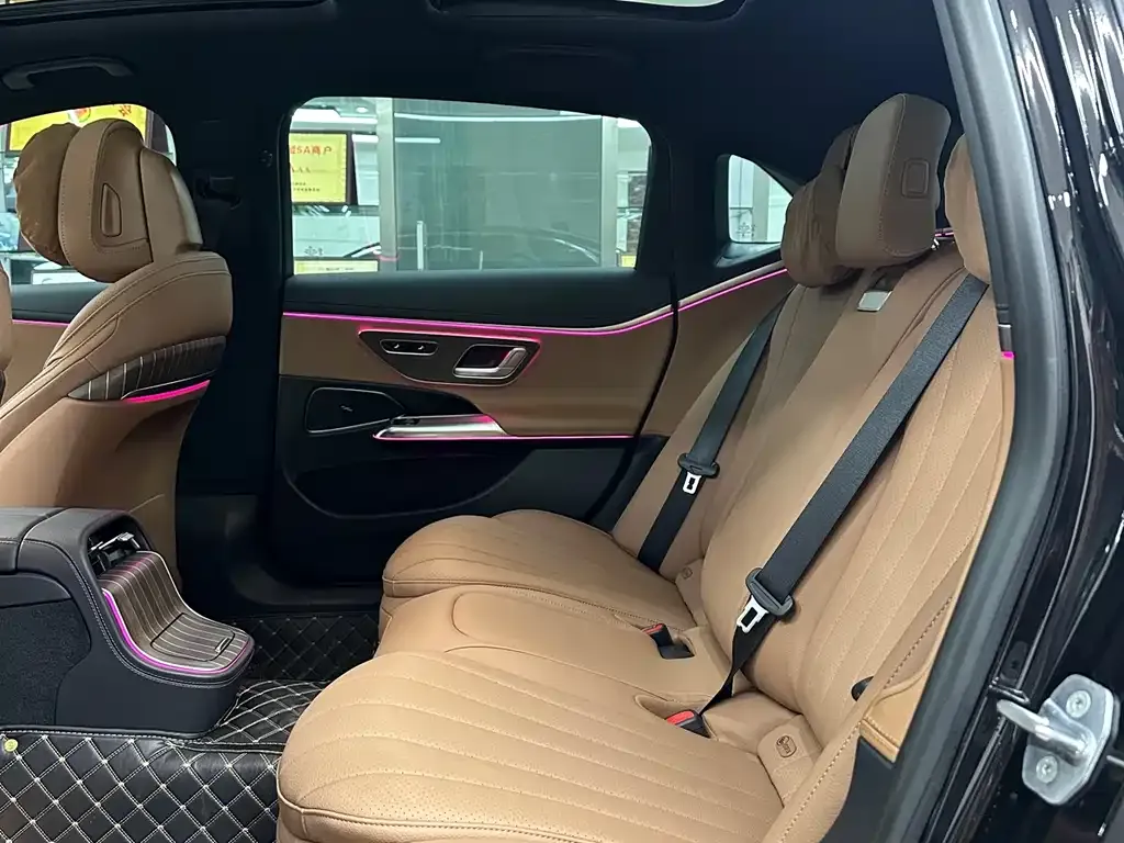 Mercedes-Benz E-Class 2024 из CN, фото 6