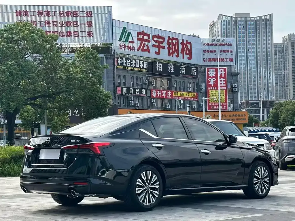 Nissan Teana — фото 8