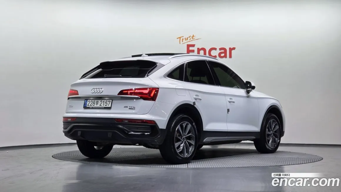 Audi Q5 2022 из KR, фото 5
