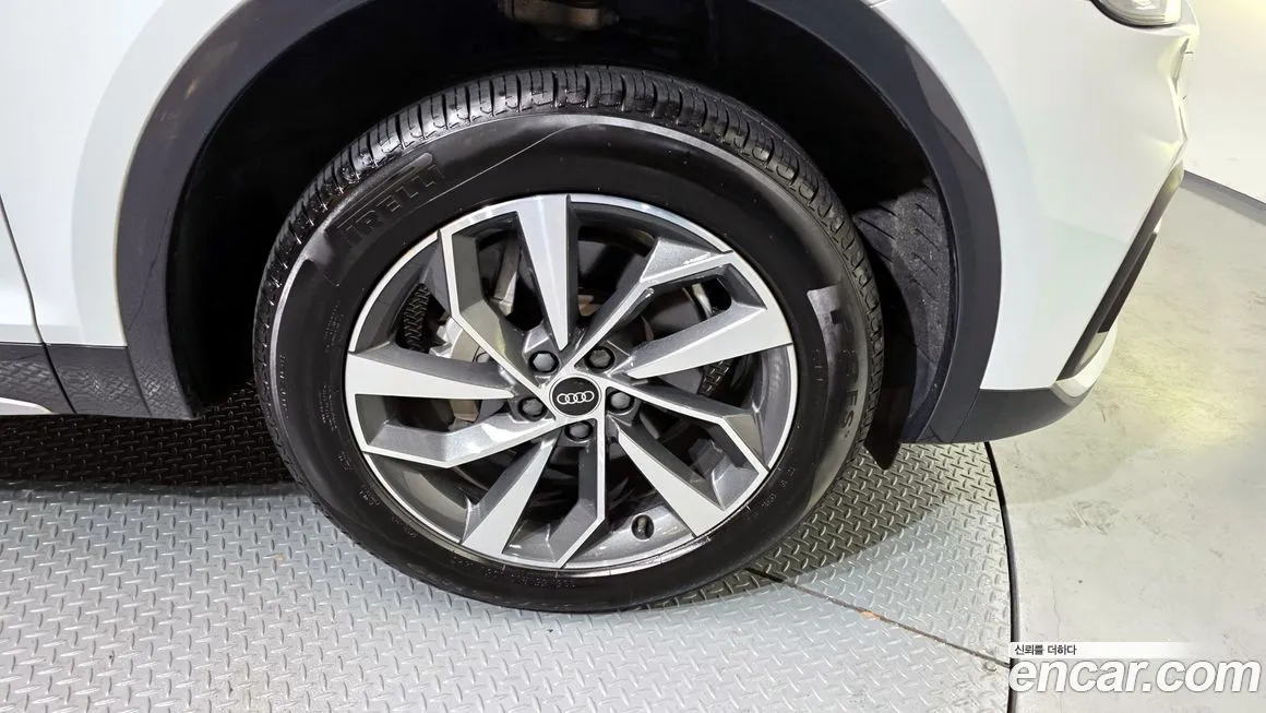 Audi Q5 2022 из KR, фото 7