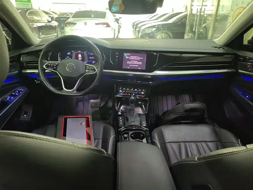 Volkswagen Passat 2022 из CN, фото 10