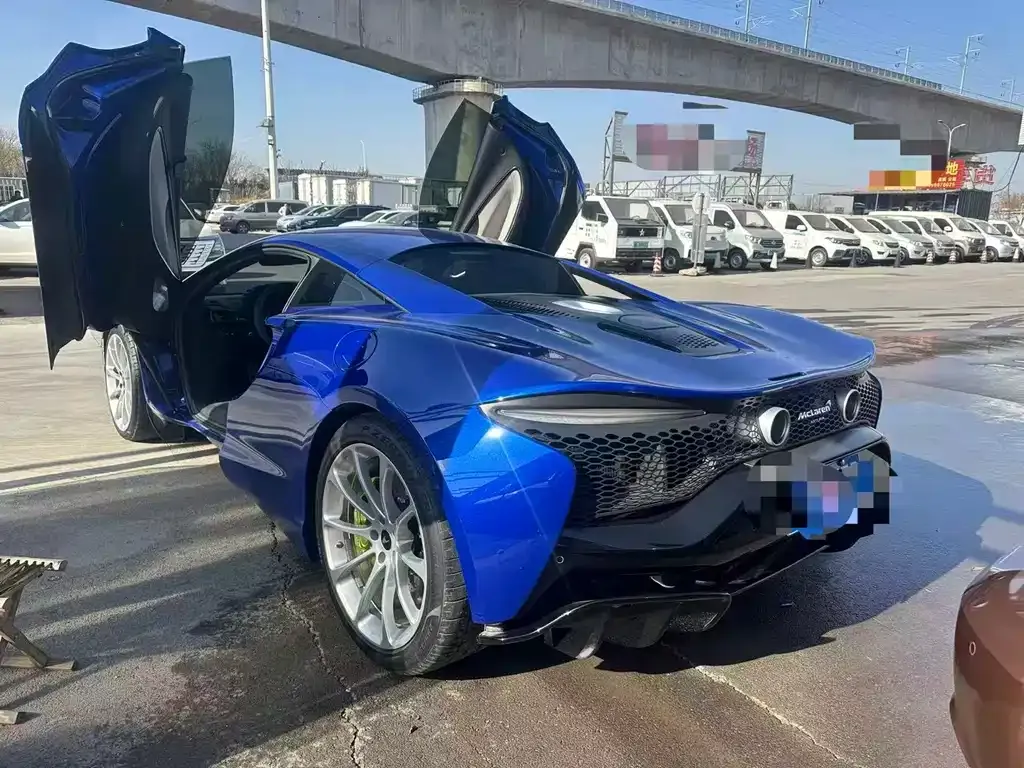 McLaren Artura 2025 из CN, фото 6