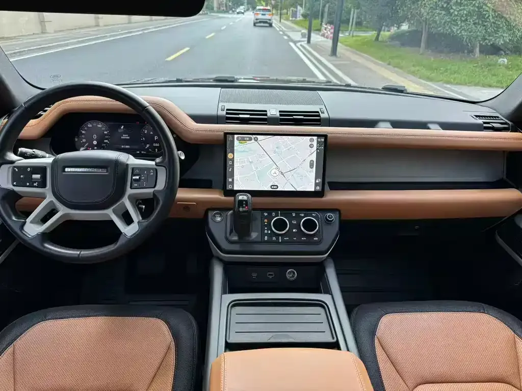 Land Rover Defender — фото 6