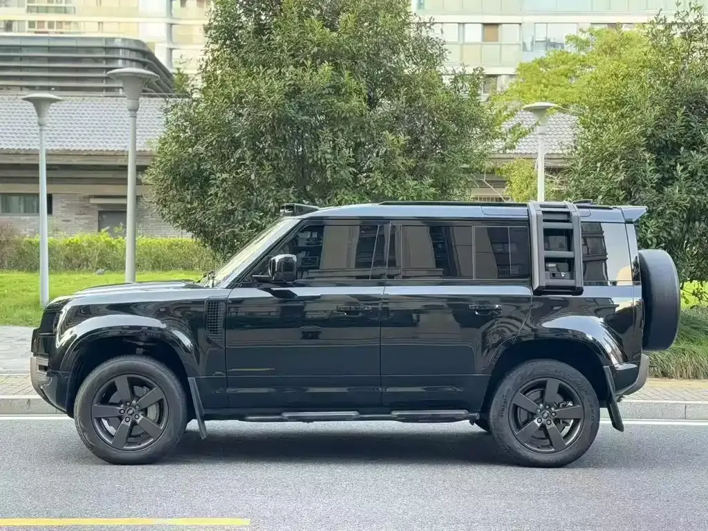 Land Rover Defender — фото 9