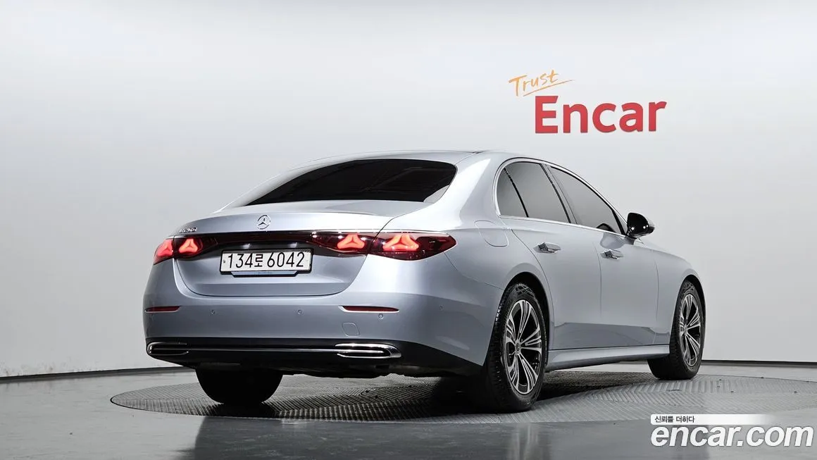 Mercedes-Benz E-Class 2024 из KR, фото 7