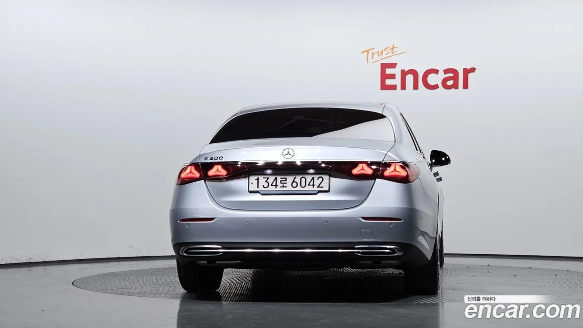 Mercedes-Benz E-Class 2024 из KR, фото 5