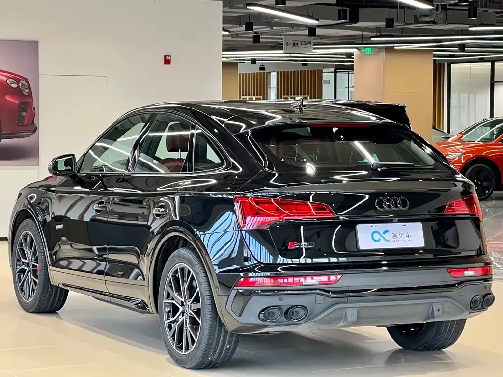 Audi SQ5 Sportback 2024 из CN, фото 6
