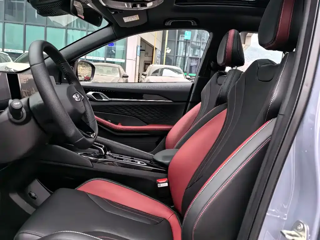 Geely Binyue 2022 из CN, фото 4