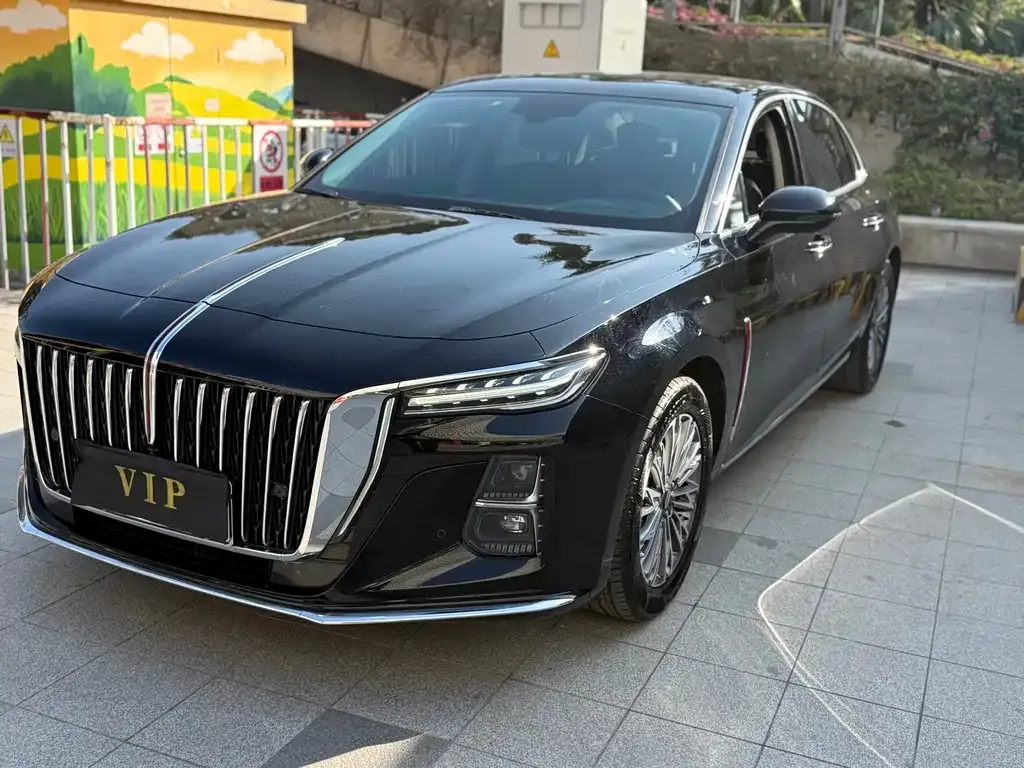 Hongqi H5 — фото 1
