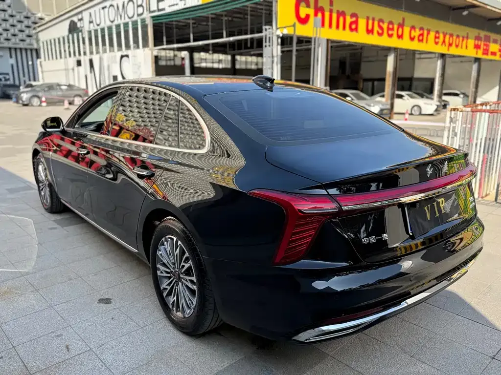 Hongqi H5 — фото 3